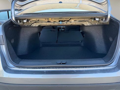 New 2026 Nissan Sentra SV w/ SV Convenience Package FWD image 10