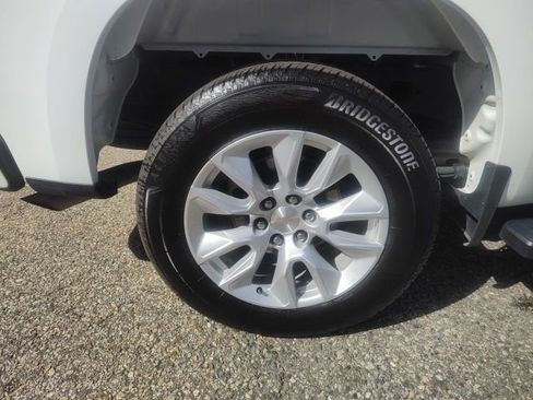 Used 2024 Chevrolet Silverado 1500 Custom image 11