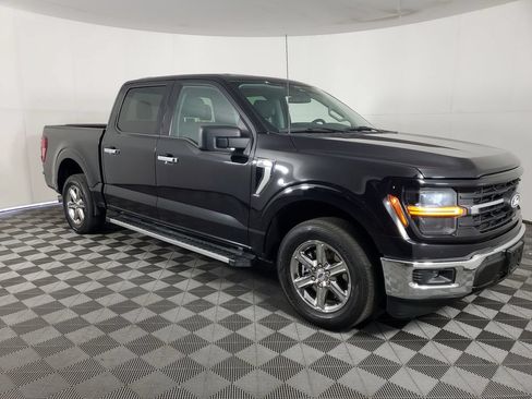 Used 2025 Ford F150 XLT w/ Equipment Group 301A Standard RWD image 2