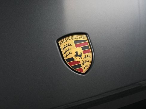 Certified 2026 Porsche Macan AWD/4WD image 13