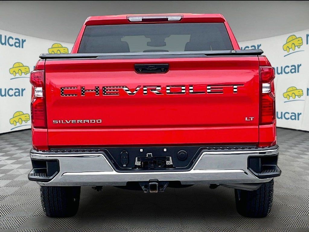 Used 2024 Chevrolet Silverado 1500 LT AWD/4WD image 5