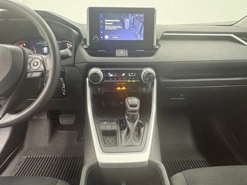 Used 2024 Toyota RAV4 LE FWD image 20
