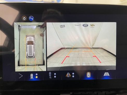 New 2026 Chevrolet Equinox LT w/ Safety and Technology Package AWD/4WD image 5