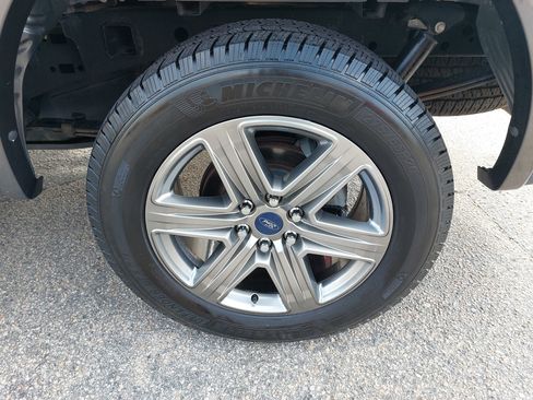 Used 2018 Ford F150 XLT w/ Equipment Group 302A Luxury image 36