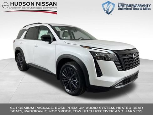 New 2026 Nissan Pathfinder SL w/ SL Premium Package AWD/4WD image 1