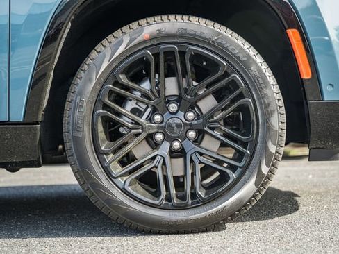 New 2026 Jeep Grand Wagoneer Limited AWD/4WD image 24