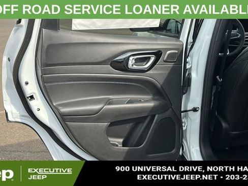 Used 2025 Jeep Compass Limited w/ Sun & Sound Group AWD/4WD image 19