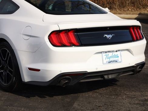 Used 2020 Ford Mustang Premium image 7