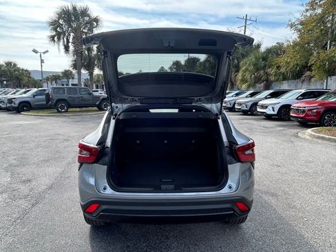 New 2026 Chevrolet Trax RS w/ Driver Confidence Package FWD image 11