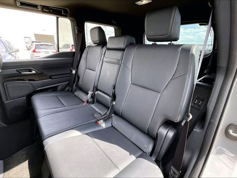 Used 2024 Lexus GX 550 w/ Accessory Package (Z1) AWD/4WD image 34