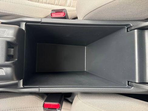 New 2026 Honda HR-V LX image 17