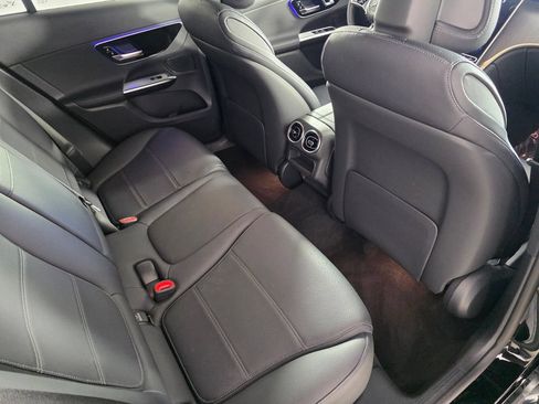 Certified 2025 Mercedes-Benz GLC 300 image 24