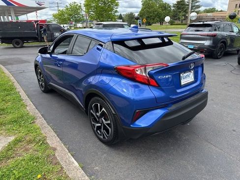 Used 2021 Toyota C-HR XLE FWD image 6