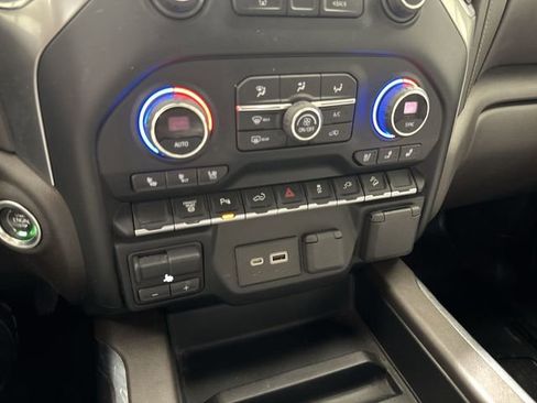 Used 2022 Chevrolet Silverado 2500 LTZ w/ LTZ Plus Package AWD/4WD image 17
