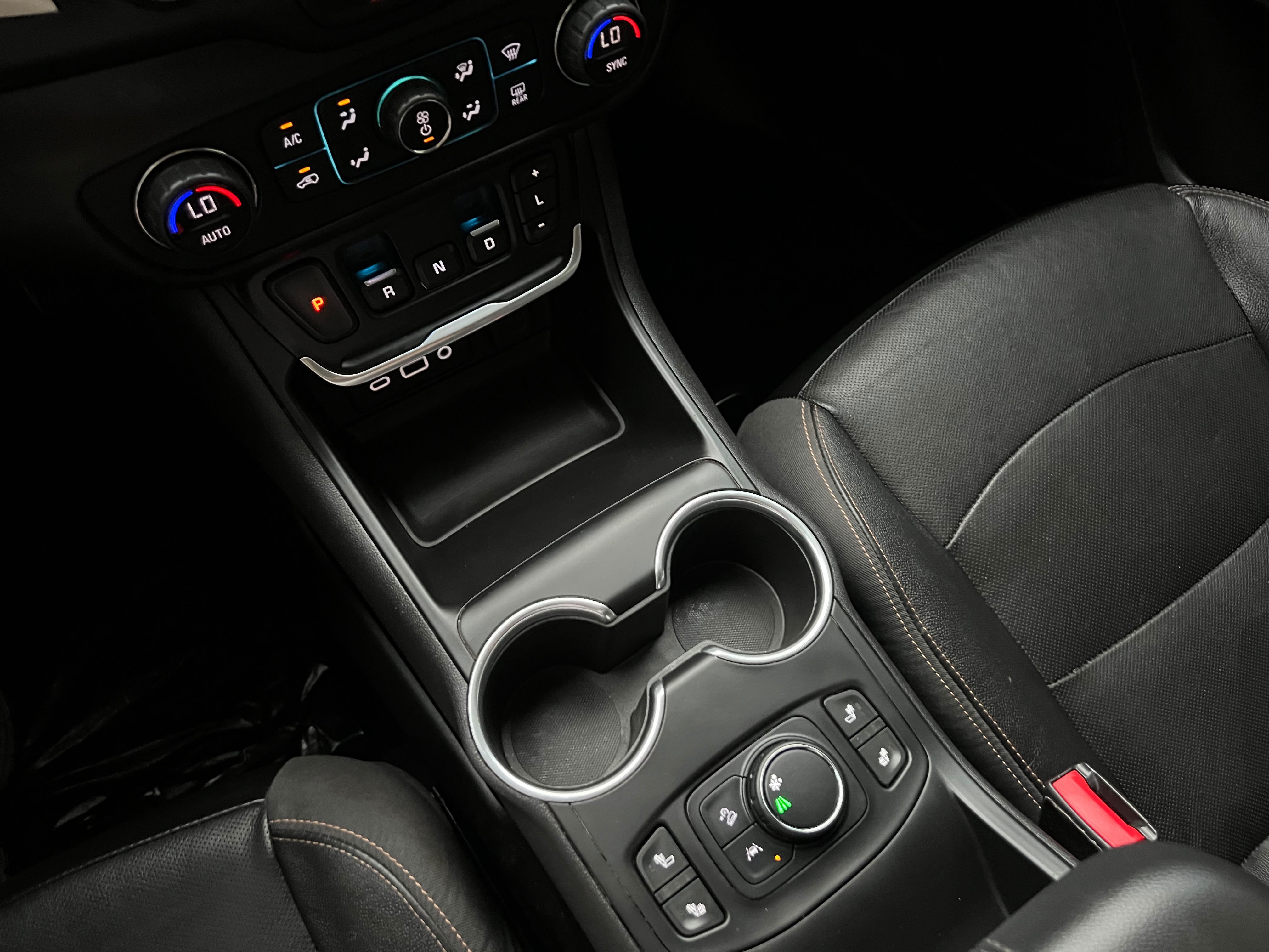 Used 2020 GMC Terrain SLT FWD image 23