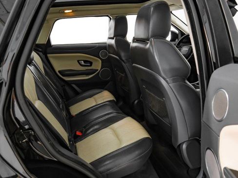 Used 2017 Land Rover Range Rover Evoque SE Premium image 34