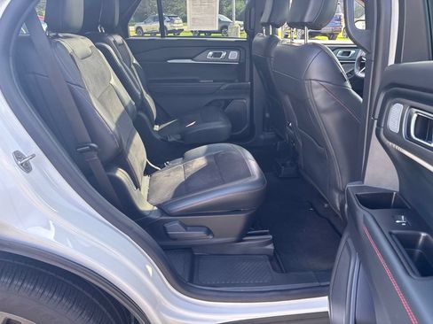 Used 2025 Ford Explorer ST w/ Sun And Sound Package AWD/4WD image 31