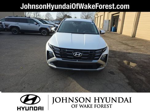 Certified 2025 Hyundai Tucson SEL image 10