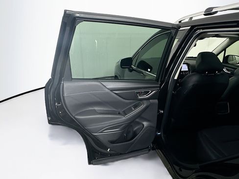 Used 2023 Subaru Forester Touring image 27