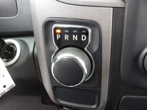 Used 2017 RAM 1500 Express image 23