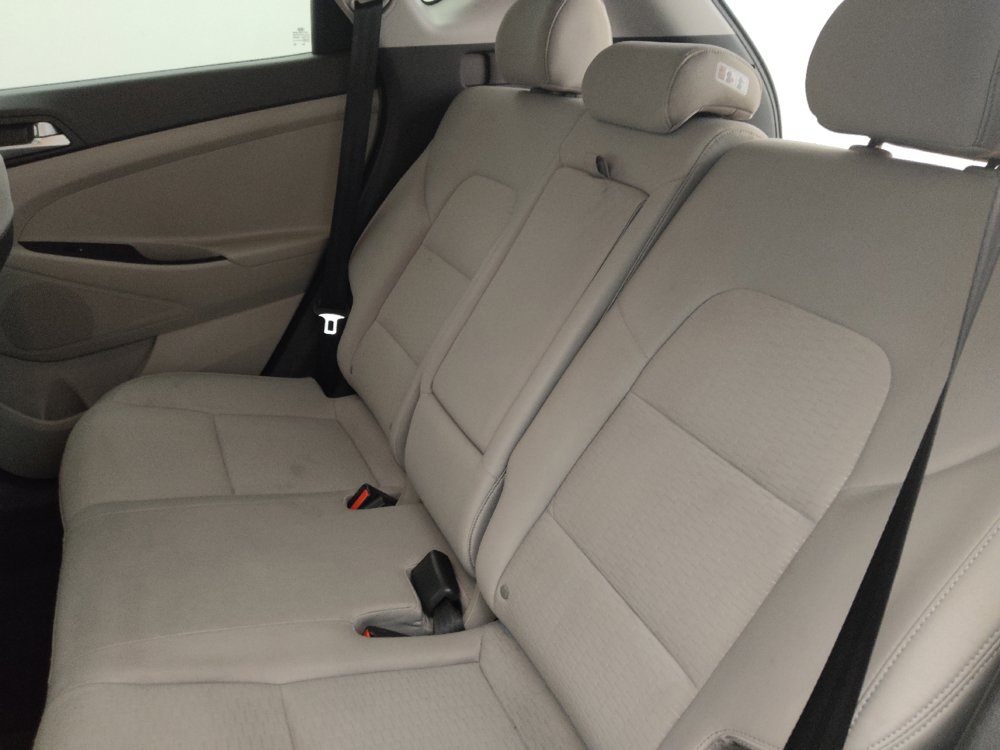 Used 2019 Hyundai Tucson SE FWD image 18