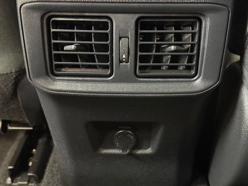 Used 2024 Toyota RAV4 LE image 17