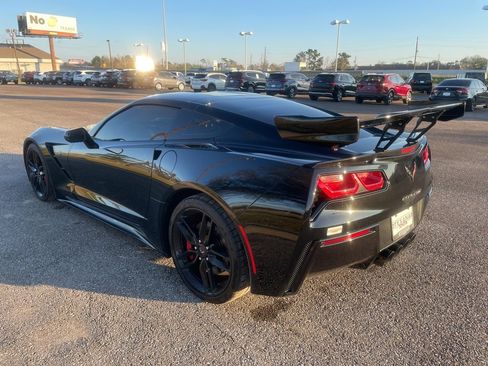 Used 2014 Chevrolet Corvette Z51 w/ 3LT Preferred Equipment Group image 5