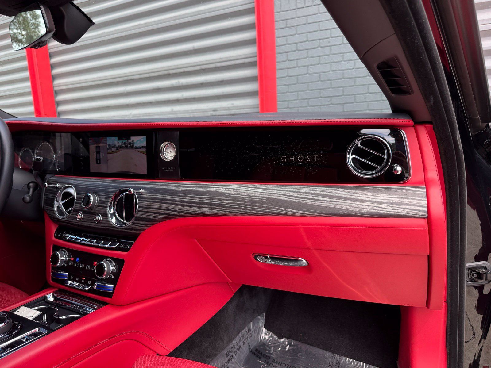Used 2022 Rolls-Royce Ghost w/ Ghost Package AWD/4WD image 45