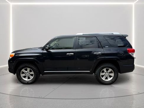 Used 2012 Toyota 4Runner SR5 AWD/4WD image 2