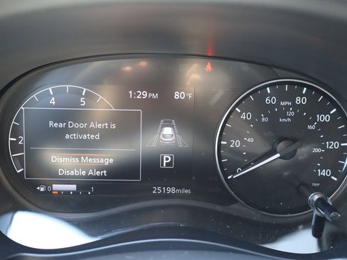 Used 2023 Nissan Kicks SR FWD image 9