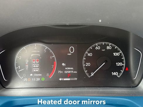 Used 2025 Honda Pilot Touring image 17
