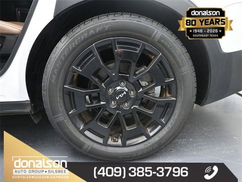 Used 2022 Kia Telluride SX w/ SX Prestige Package image 15