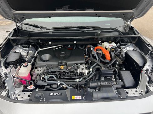 Used 2021 Toyota RAV4 XLE Premium image 35