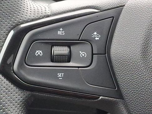 Used 2024 Chevrolet Trax LS FWD image 21