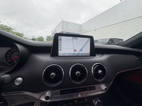 Used 2021 Kia Stinger GT1 AWD/4WD image 23