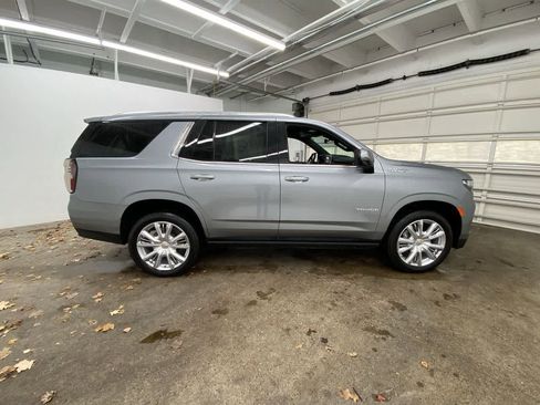 Used 2024 Chevrolet Tahoe High Country w/ Premium Package image 7