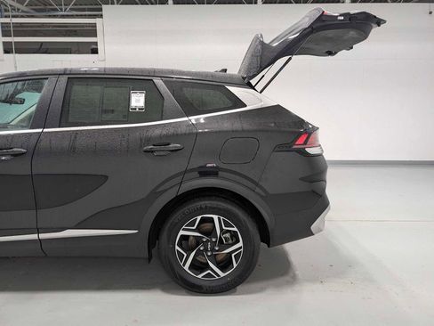 Certified 2023 Kia Sportage LX image 11