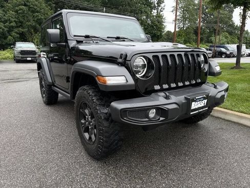 Used 2022 Jeep Wrangler Sport AWD/4WD image 2