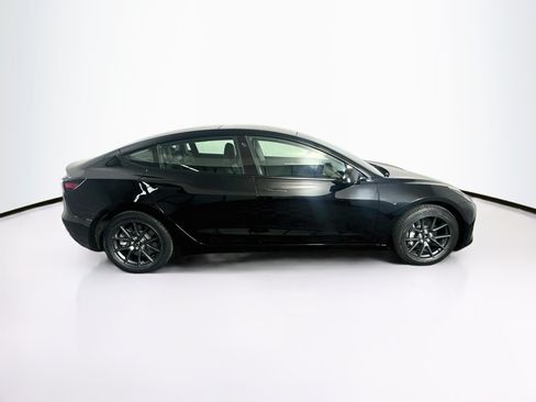 Used 2023 Tesla Model 3 Standard Range RWD image 10
