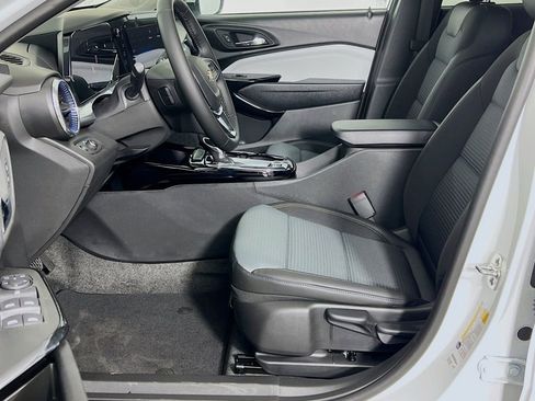 New 2026 Chevrolet Trax LT image 33