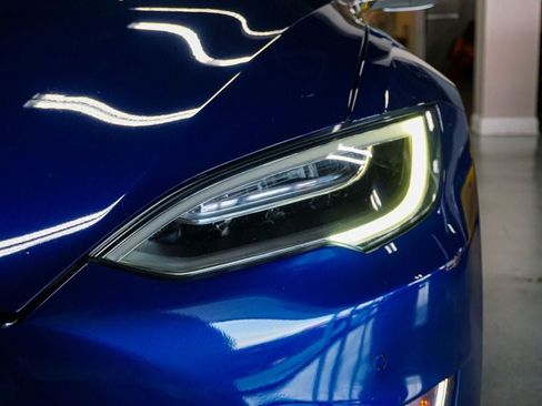 Used 2018 Tesla Model S AWD image 63