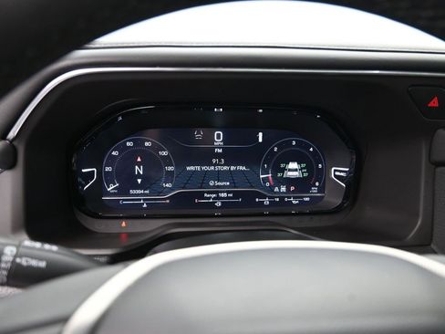 Used 2024 GMC Yukon XL Denali image 24