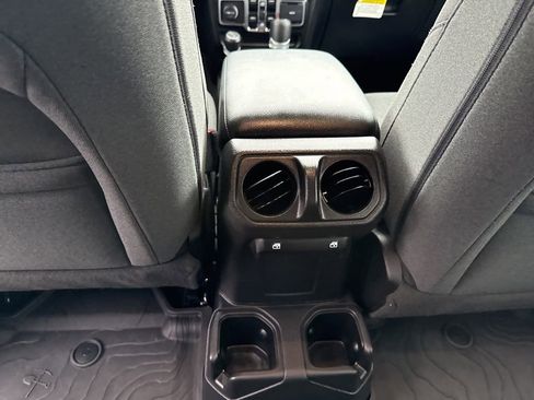 Certified 2024 Jeep Wrangler Unlimited Sport AWD/4WD image 20