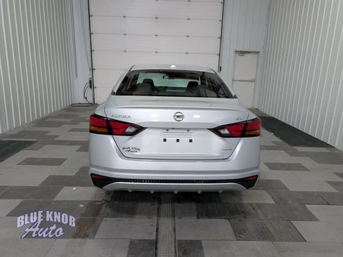 Used 2022 Nissan Altima 2.5 SV AWD/4WD image 3