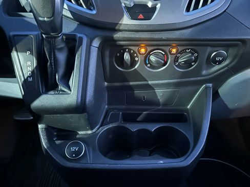 Used 2019 Ford Transit 150 XLT image 19