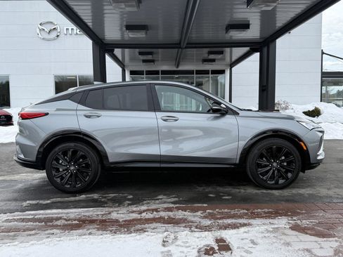 Used 2024 Buick Envista Sport Touring w/ Convenience I Package image 4