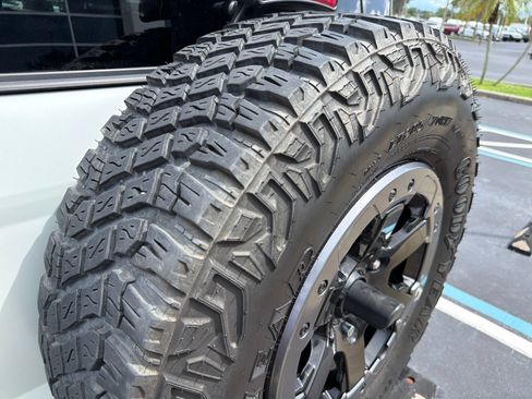 Used 2022 Ford Bronco Badlands AWD/4WD image 11