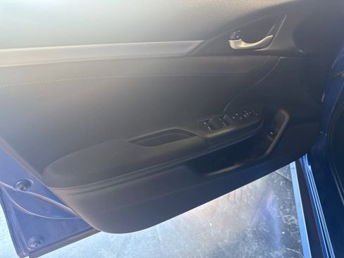 Used 2020 Honda Civic EX image 12