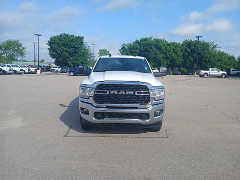 Used 2024 RAM 2500 Big Horn w/ Off Road Package AWD/4WD image 3