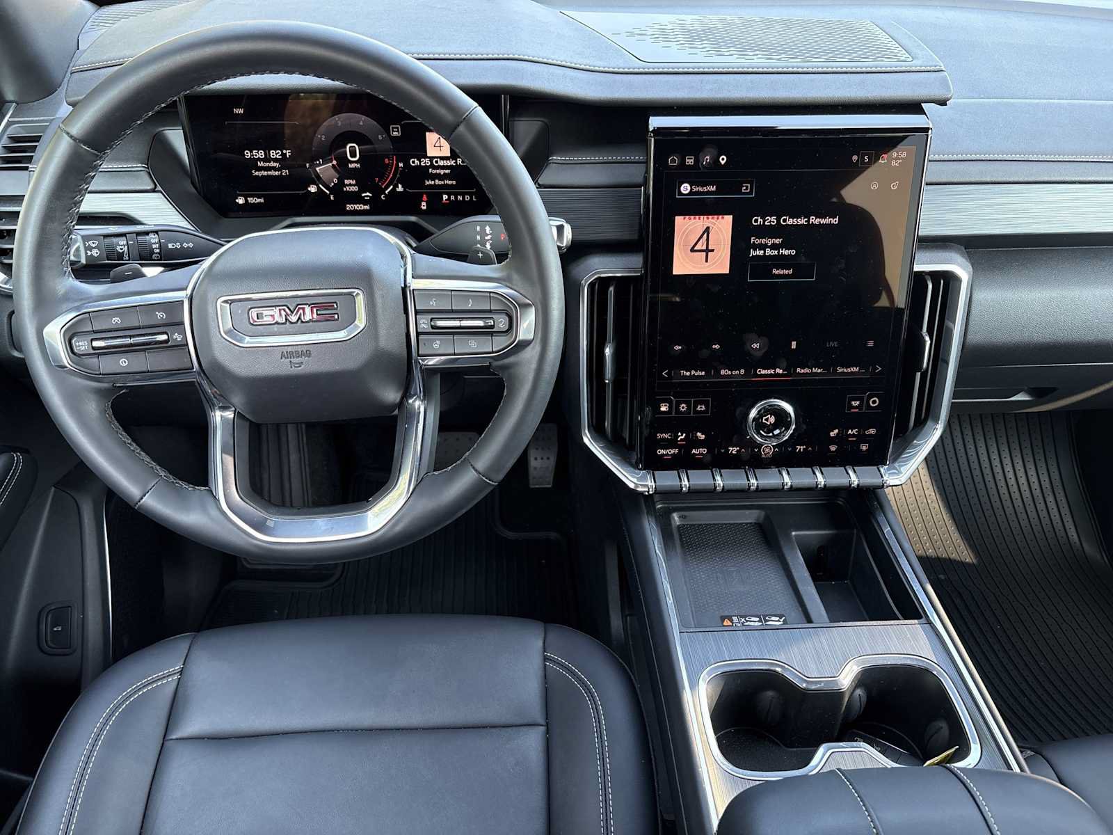 Used 2025 GMC Acadia Elevation w/ Elevation Premium Package FWD image 2